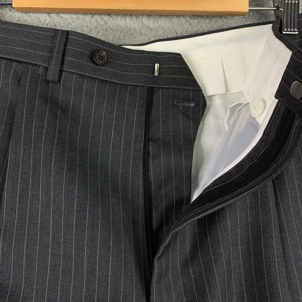Ralph Ralph Lauren 2 Piece Suit 42L Grey Pinstripe Wool Pleated Pants 34x30.5